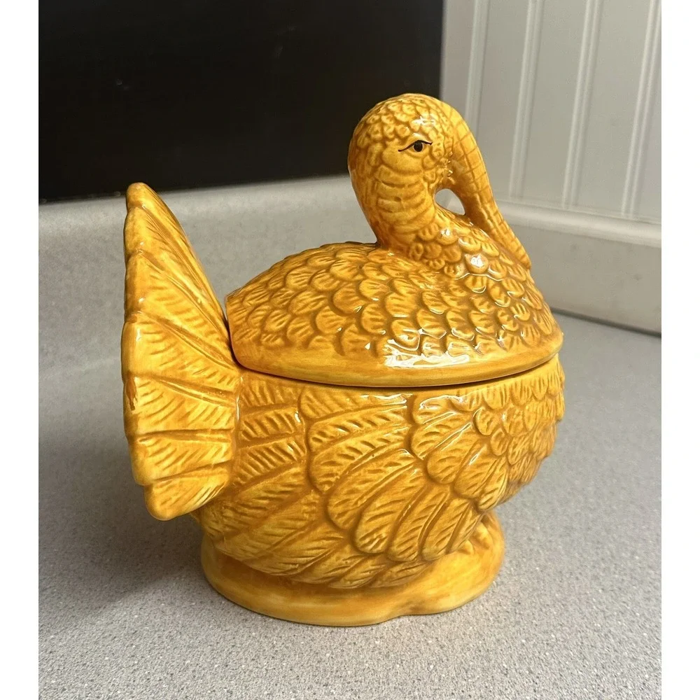 La Dolce Vita By JA Designs Covered Turkey Bowl Orange Turkey Collection‎
